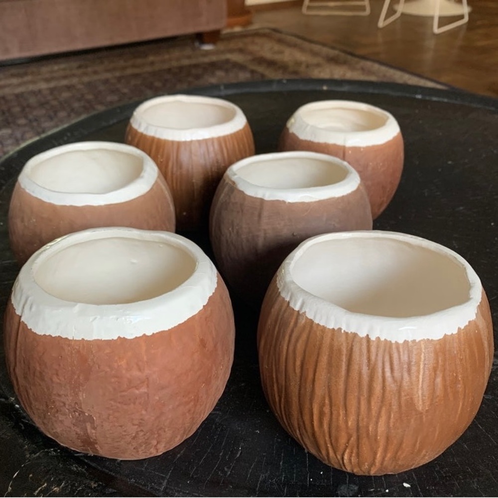 🌞🌴🌴Party Time! Six Vintage Trader Vic Coconut Mugs!